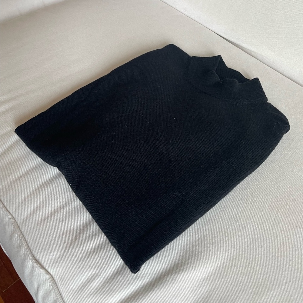 Men's Black Sweater